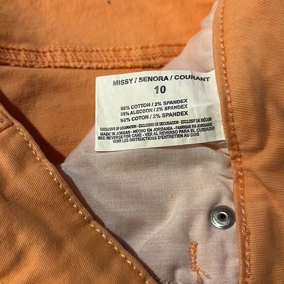 Bandolino Coral/Peach Stretch Women’s Capri Crop Jeans Size 10 Missy - Picture 7 of 10
